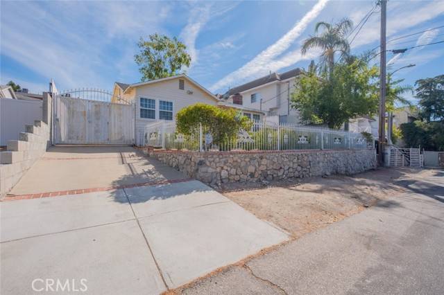 Tujunga, CA 91042,10248 Samoa Avenue