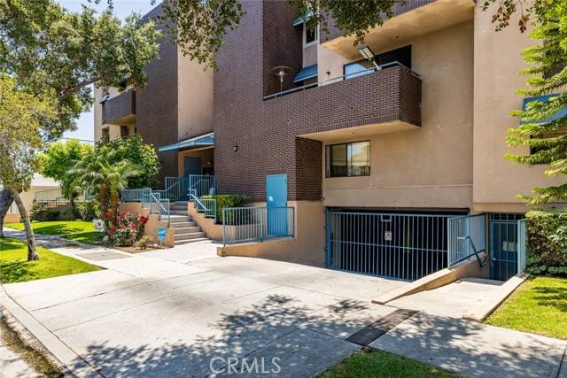 Glendale, CA 91203,315 Chester Street #209