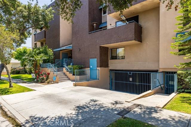 Glendale, CA 91203,315 Chester Street #209