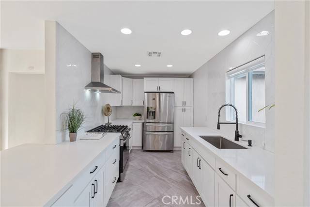 Northridge, CA 91324,8450 Calvin Avenue