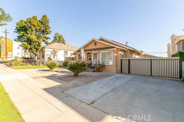 Burbank, CA 91501,536 E Cedar Avenue