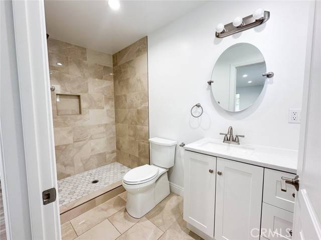 North Hollywood, CA 91605,8226 Webb Avenue #3