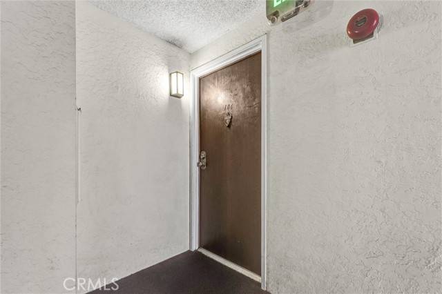 Glendale, CA 91206,515 N Jackson Street #106