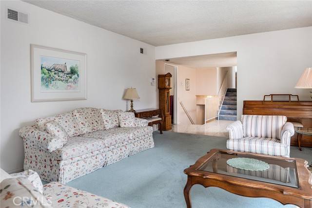 La Crescenta, CA 91214,2637 Mountain Pine Drive