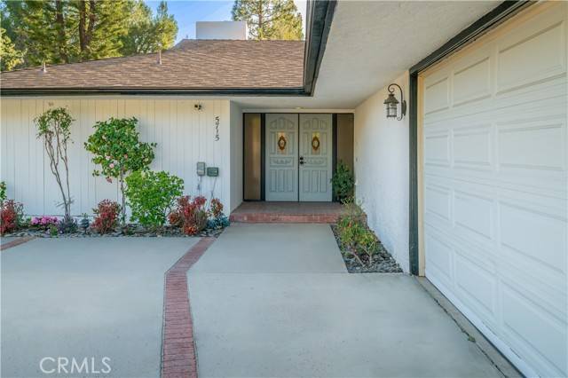 La Canada Flintridge, CA 91011,5715 Summit Crest Drive