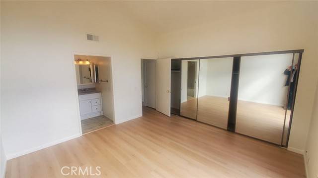 Agoura Hills, CA 91301,5291 Colodny Drive #13