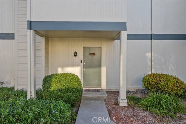 Sunland, CA 91040,10512 Sunland Boulevard #2