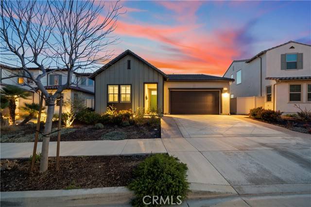 Saugus, CA 91350,28701 Lambent Way