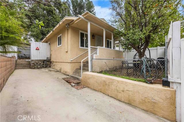 Tujunga, CA 91042,10106 Gish Avenue