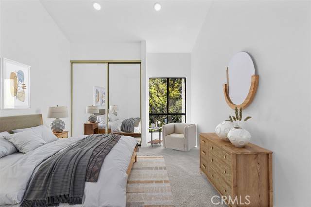 Los Angeles, CA 90042,4210 Via Arbolada #317