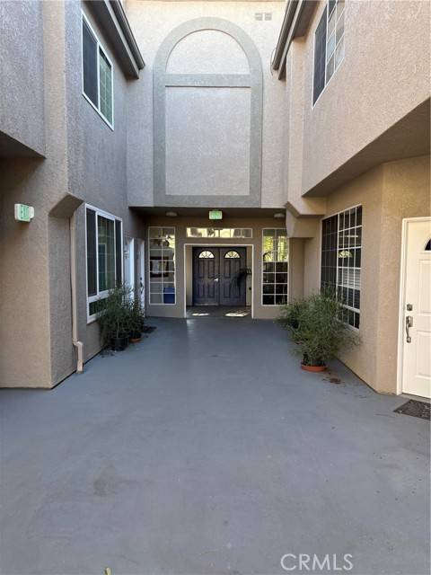 Reseda, CA 91335,18347 Saticoy Street #35