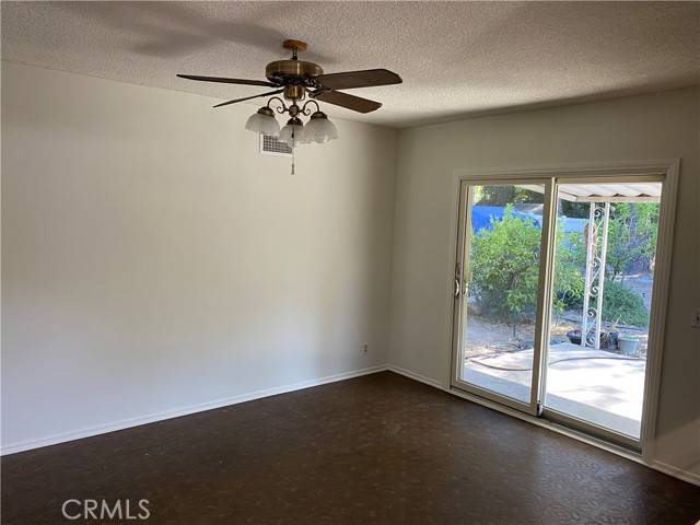 Sunland, CA 91040,10831 Wescott Avenue