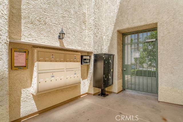 Glendale, CA 91201,1344 5th Street #7
