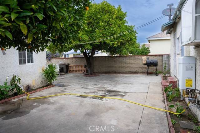 North Hollywood, CA 91605,7701 Camellia Avenue