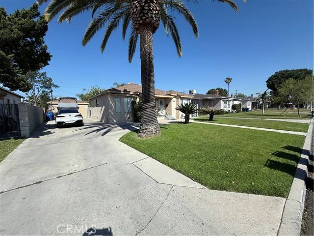 North Hollywood, CA 91605,8119 Irvine Avenue