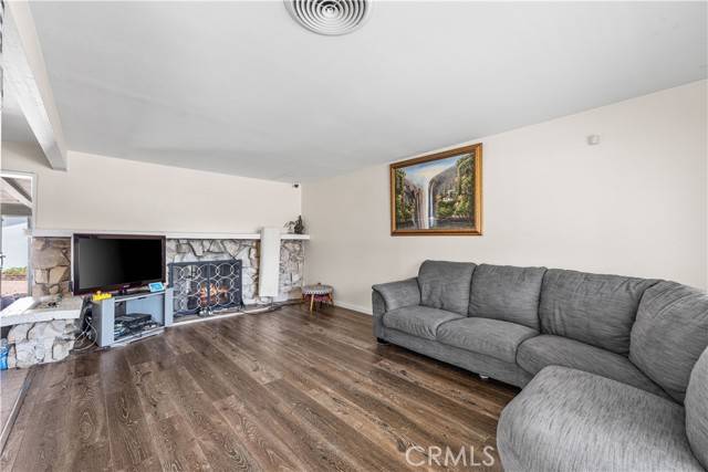 West Hills, CA 91304,7948 Fallbrook Ave