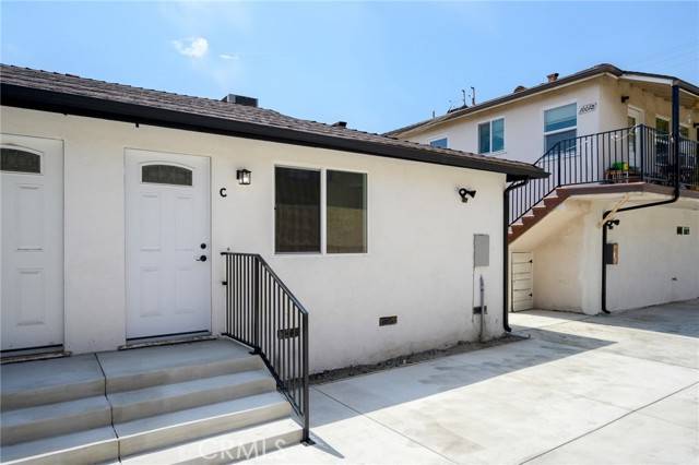 Burbank, CA 91506,1007 W Angeleno Avenue #103