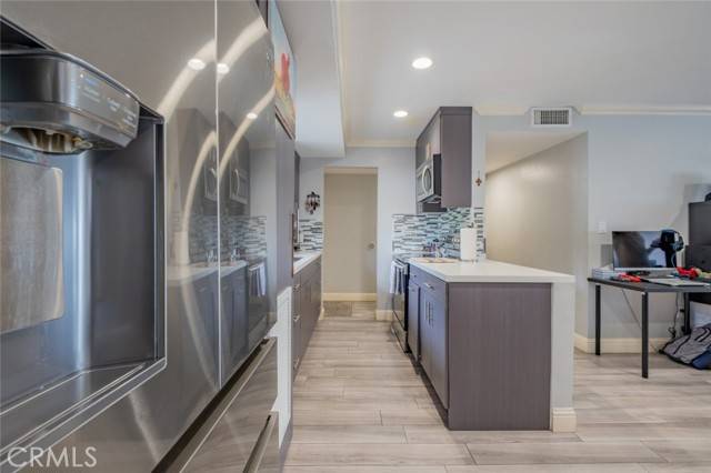 Glendale, CA 91205,1517 E Garfield Avenue #94