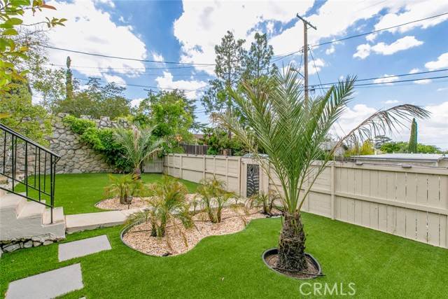Tujunga, CA 91042,10630 Samoa Avenue