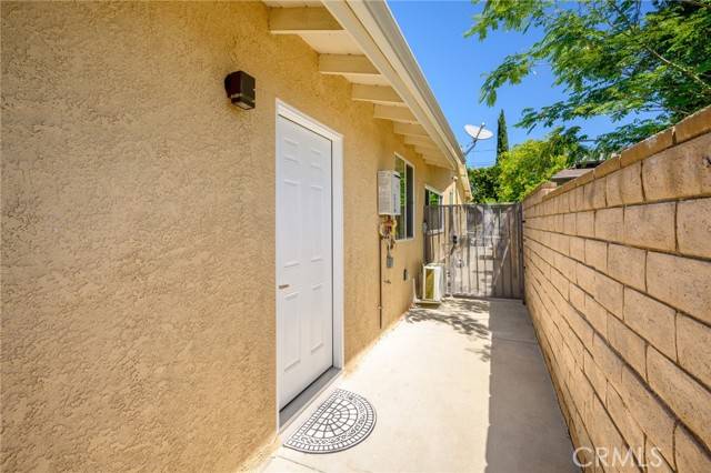 Northridge, CA 91343,16699 Itasca Street
