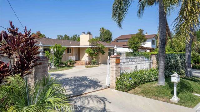 Sherwood Forest, CA 91325,17533 Raymer Street