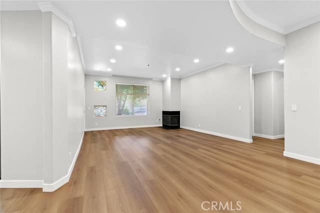 Studio City, CA 91604,12633 Moorpark Street #111