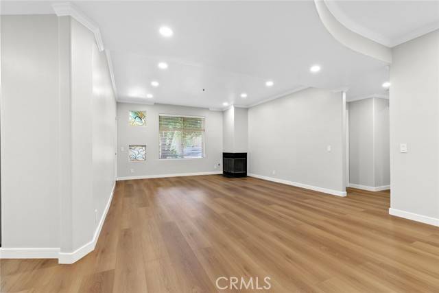 Studio City, CA 91604,12633 Moorpark Street #111