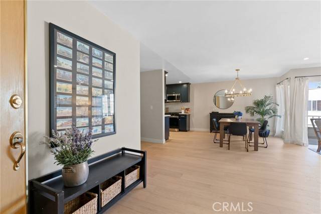 North Hollywood, CA 91602,10707 Camarillo Street #314