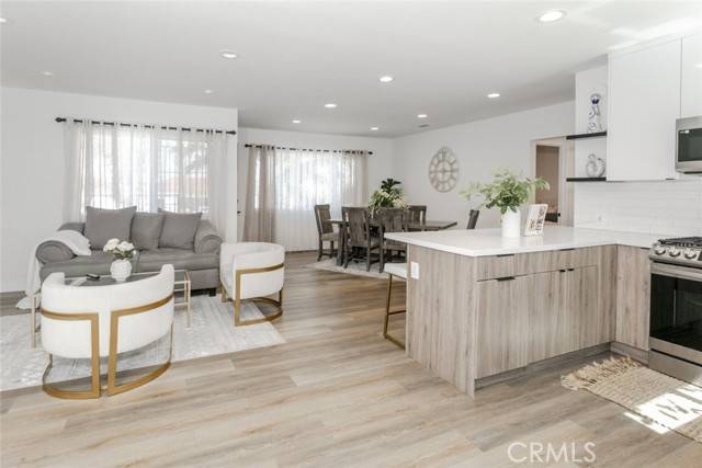 Tujunga, CA 91042,10654 Mcclemont Avenue