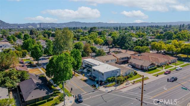 Burbank, CA 91506,1341 N Keystone Street