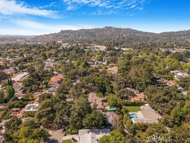 La Canada Flintridge, CA 91011,4859 Carmel Road