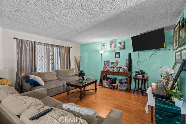 Winnetka, CA 91306,7614 Mason Avenue