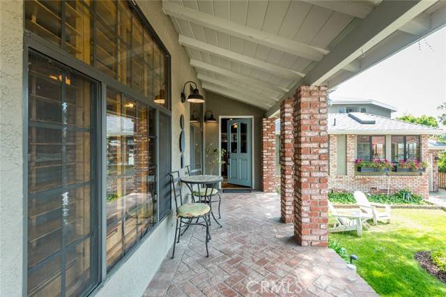 La Crescenta, CA 91214,2410 W Cinco Casitas Lane