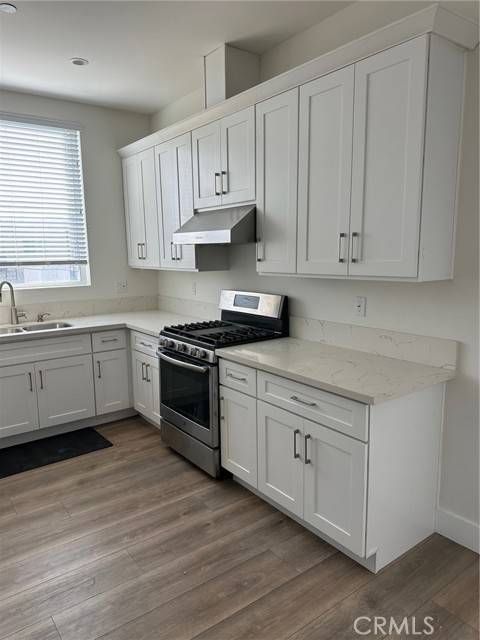North Hollywood, CA 91601,5132 Cahuenga Boulevard #4