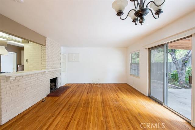 La Canada Flintridge, CA 91011,4526 La Granada Way