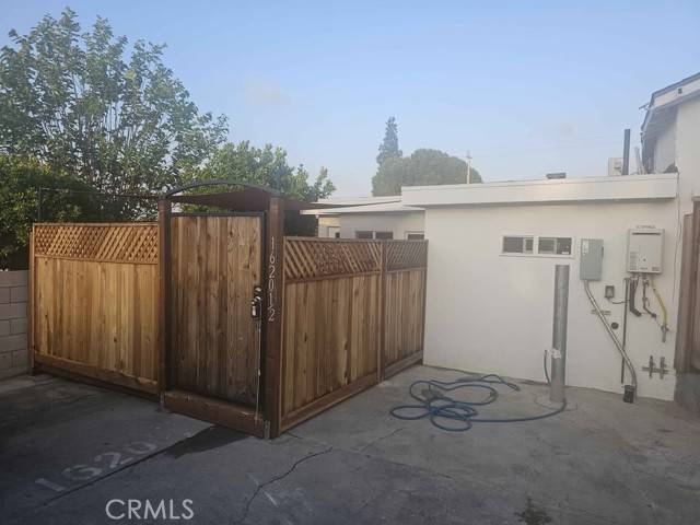 East Los Angeles, CA 90033,1620 Tremont Street