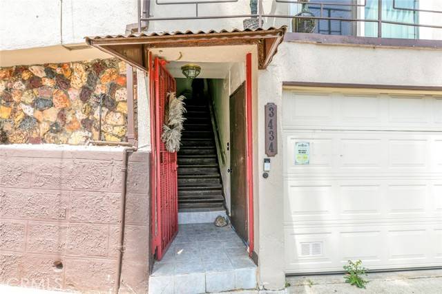 Los Angeles, CA 90026,3432 Larissa Drive
