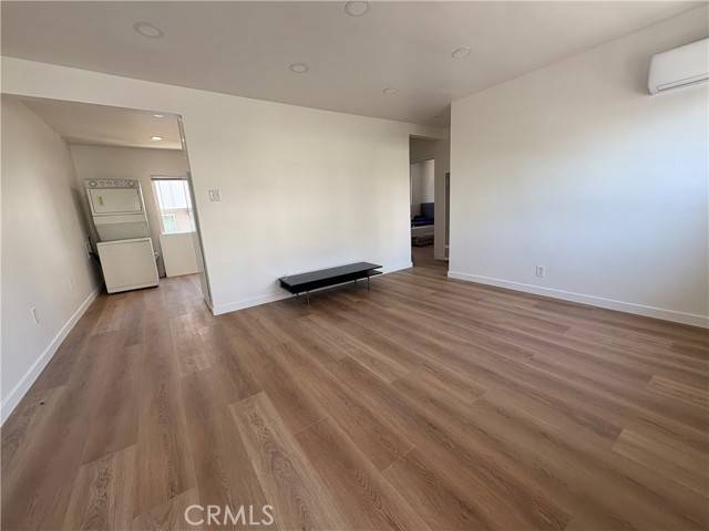 Los Angeles, CA 90006,1103 S Hobart Boulevard #2