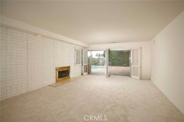 Burbank, CA 91504,1029 Cornell Drive