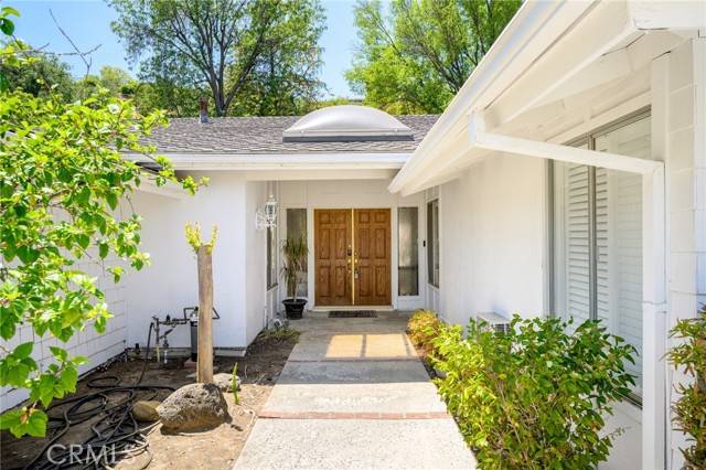 Tarzana, CA 91356,4035 Ellenita Avenue