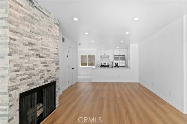 Panorama City, CA 91402,9019 Cedros Avenue #2