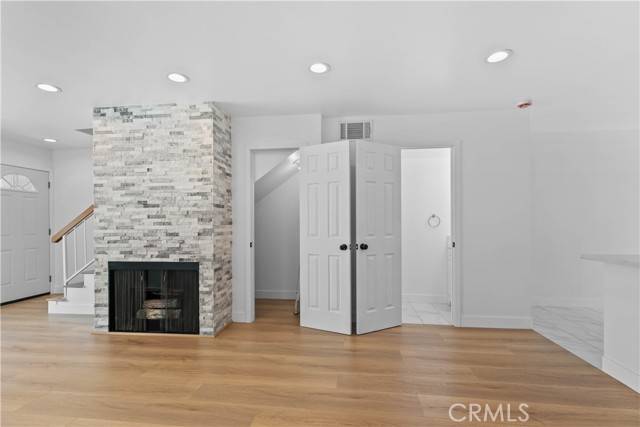 Panorama City, CA 91402,9019 Cedros Avenue #2