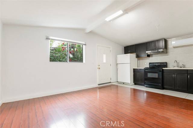 Reseda, CA 91335,8170 Calvin Avenue