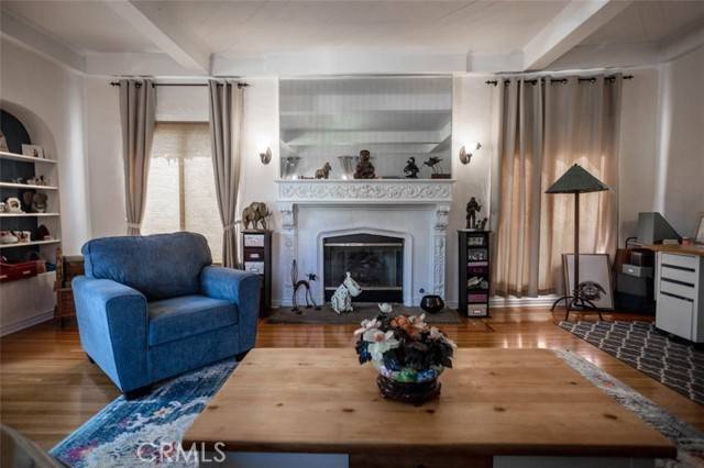 Glendale, CA 91206,989 Coronado Drive