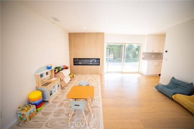 La Canada Flintridge, CA 91011,4935 Ocean View Boulevard