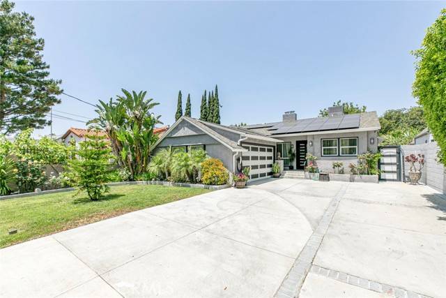 Van Nuys, CA 91406,15409 Wyandotte Street