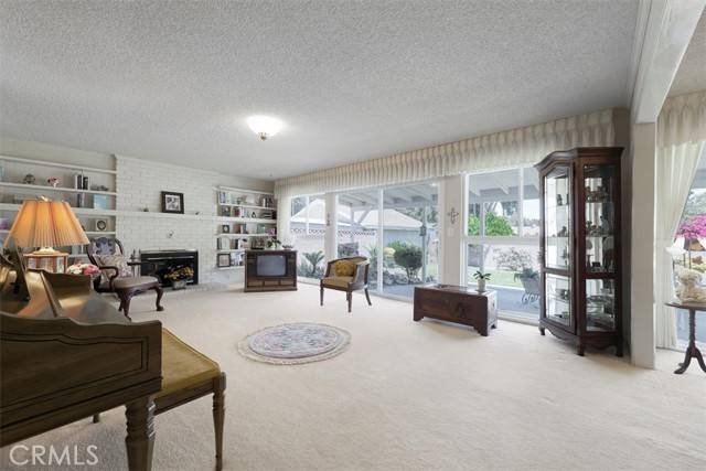 West Hills, CA 91307,7446 Woodlake Avenue