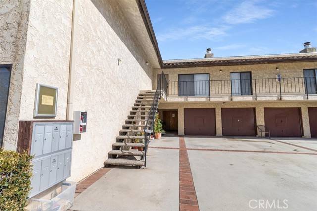 Los Angeles, CA 90042,322 N Avenue 66 #5
