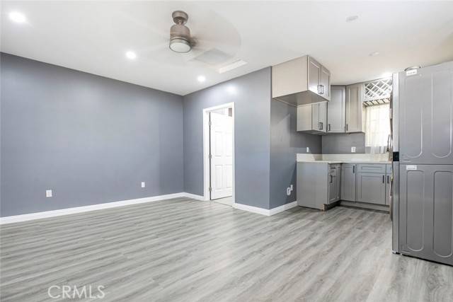 Mission Hills (san Fernando), CA 91345,10432 Langdon Avenue