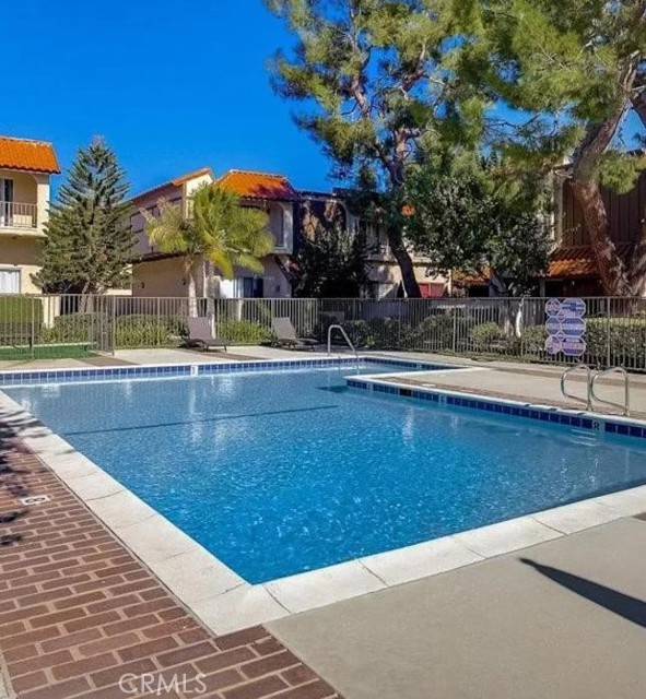 Reseda, CA 91335,19545 Sherman Way #44